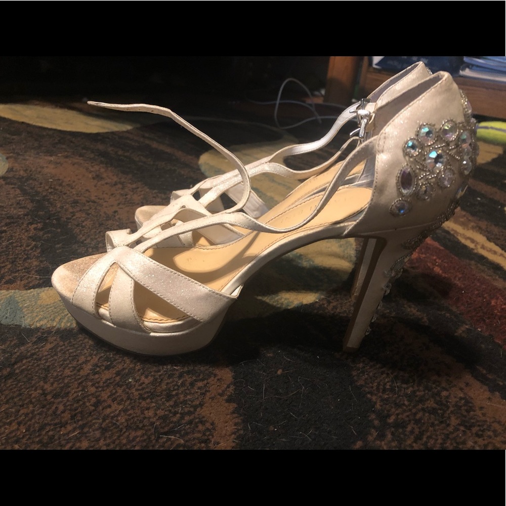 Gianni Bini high heels